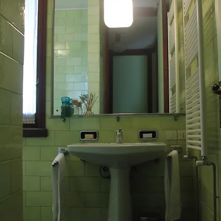 ベッド・アンド・ブレックファスト Inella Oggiono